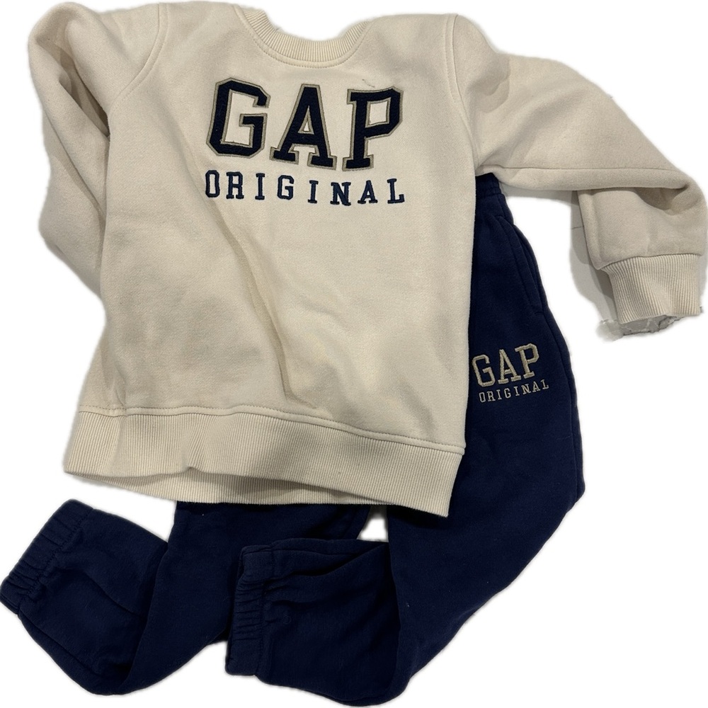GAP Kids Cream and Navy Set